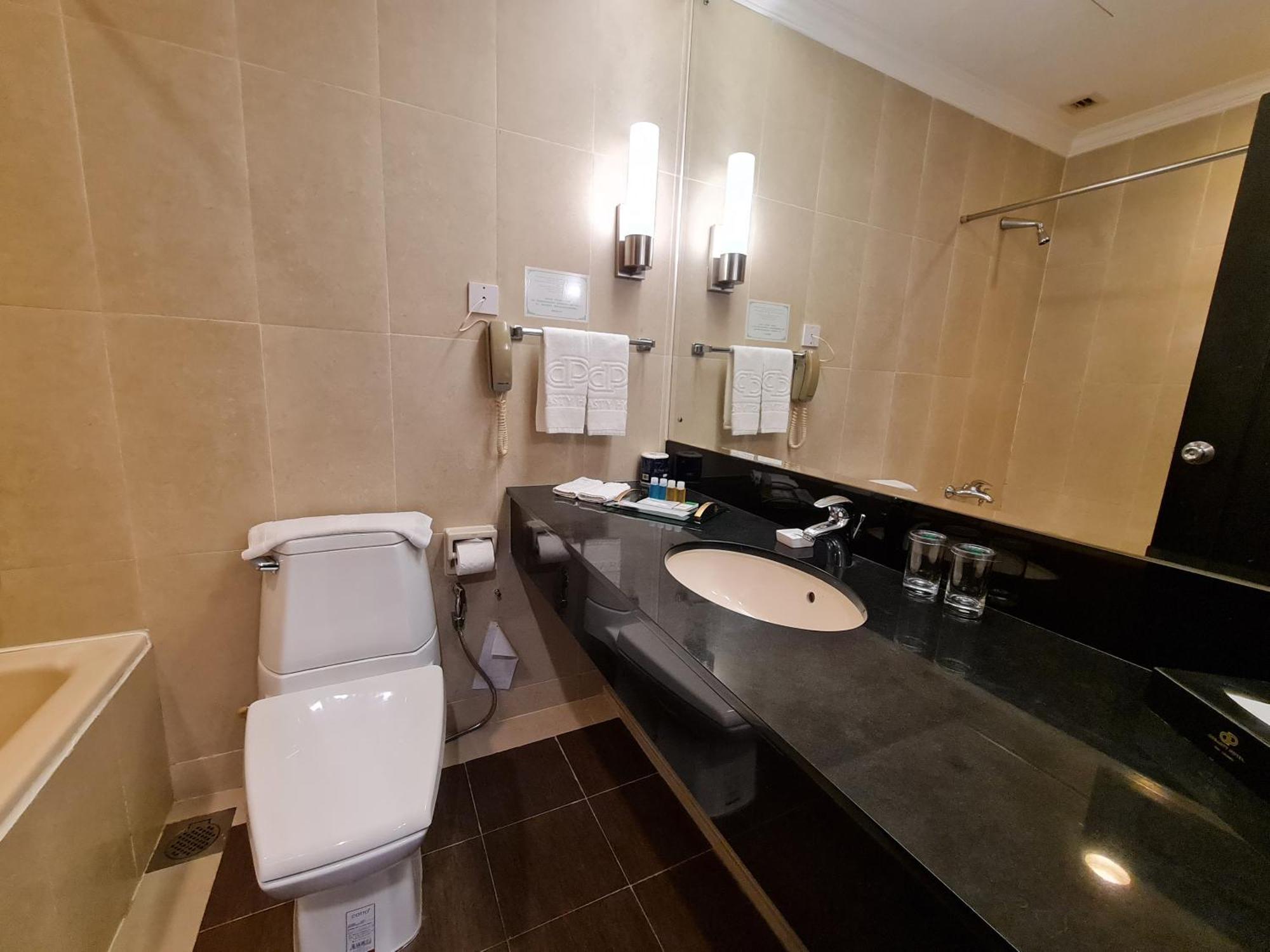 Dynasty Hotel Miri Zewnętrze zdjęcie