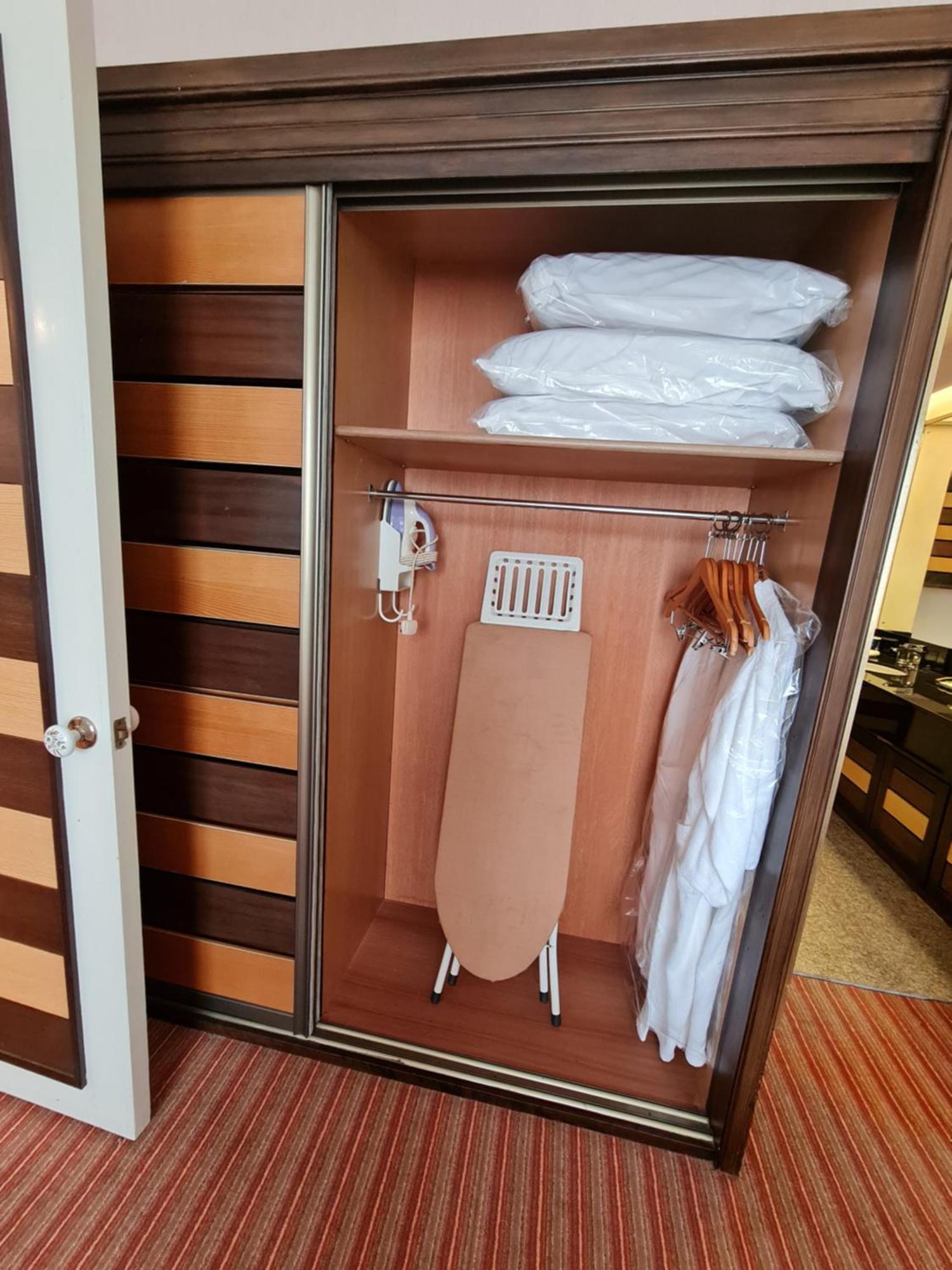 Dynasty Hotel Miri Zewnętrze zdjęcie