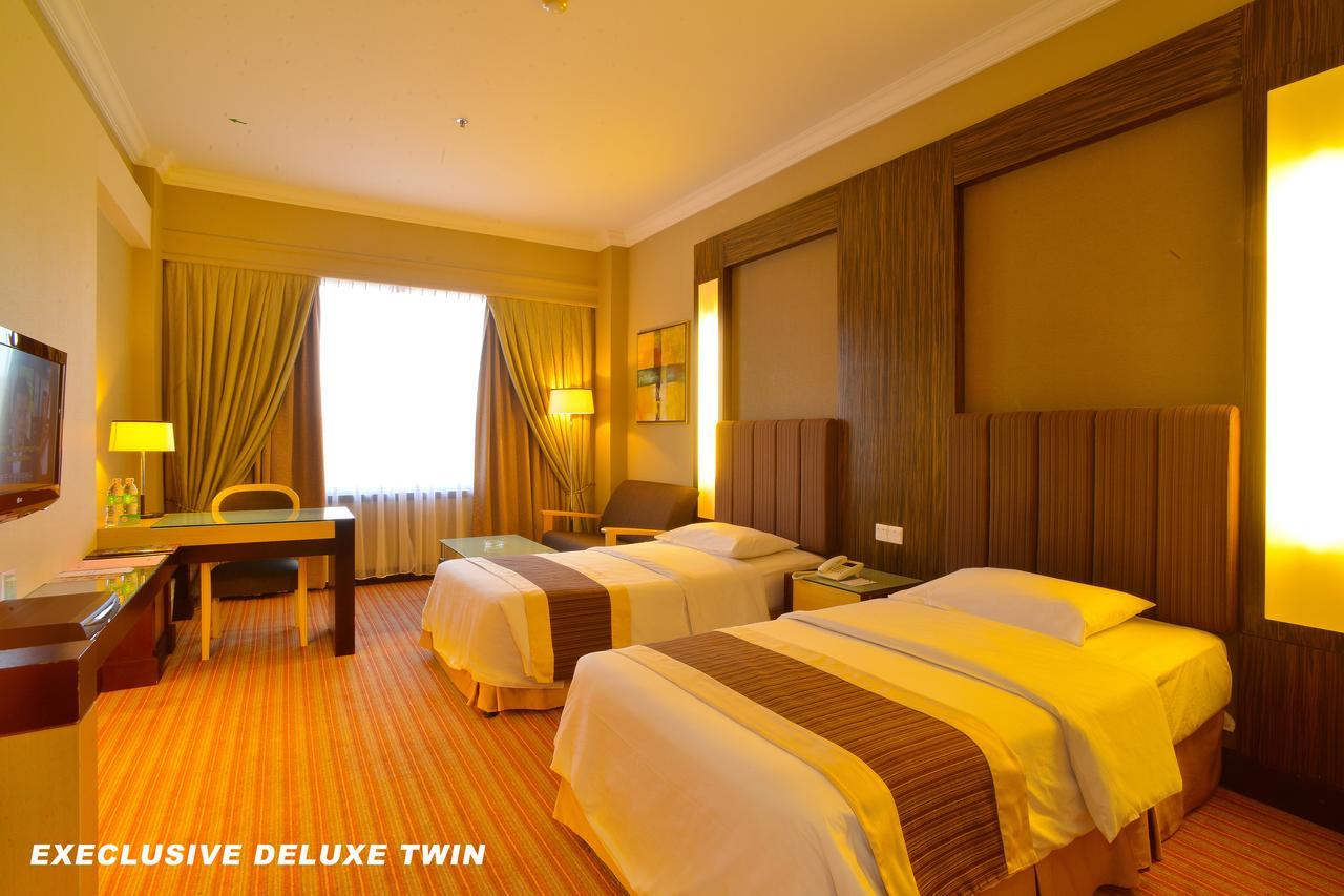 Dynasty Hotel Miri Zewnętrze zdjęcie