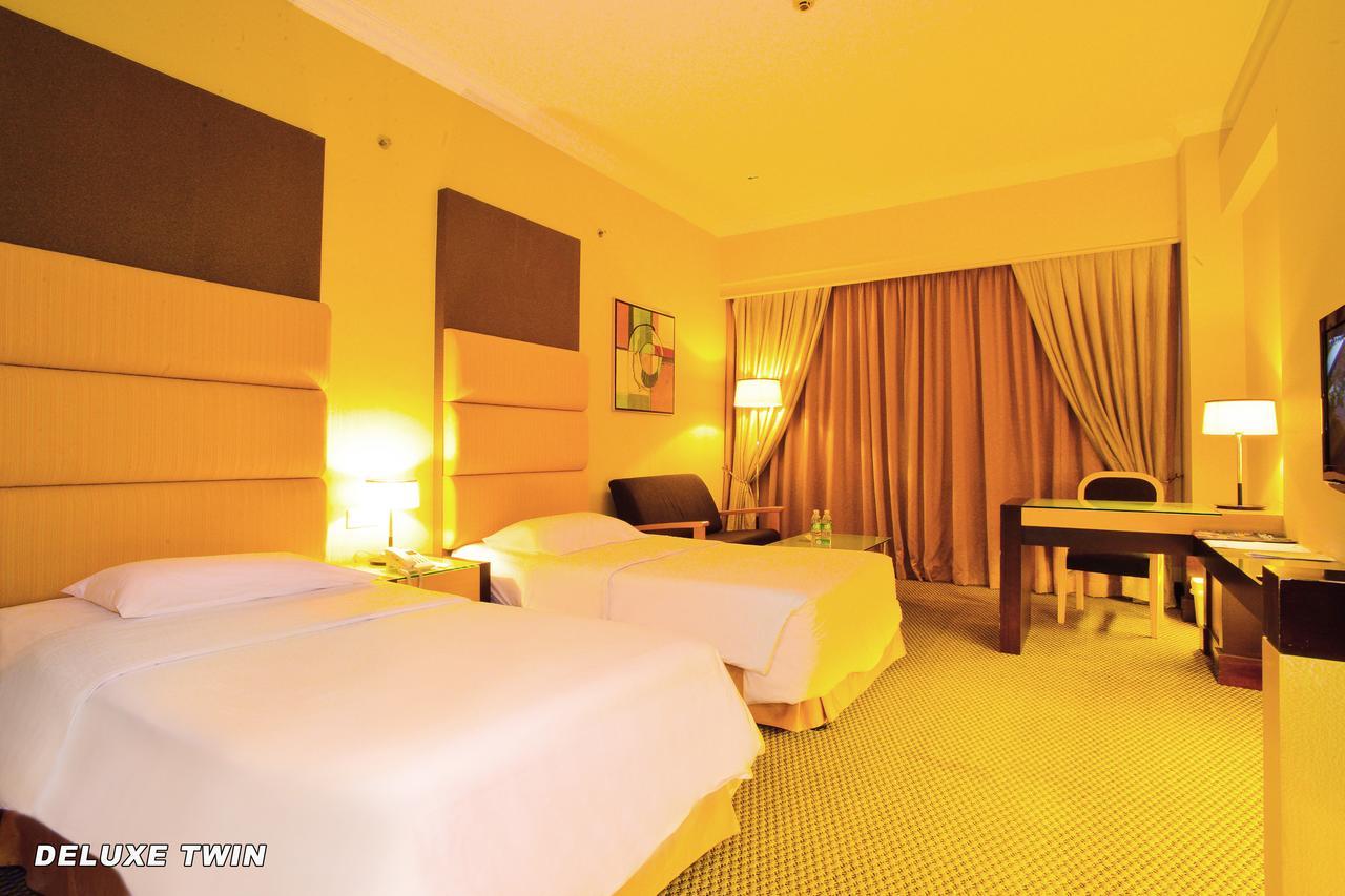 Dynasty Hotel Miri Zewnętrze zdjęcie
