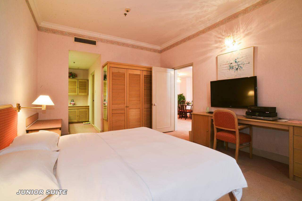 Dynasty Hotel Miri Zewnętrze zdjęcie